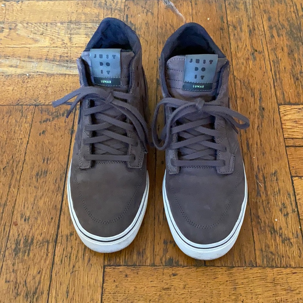 Used Nike Lunar Shoes sz 8 in good conditions